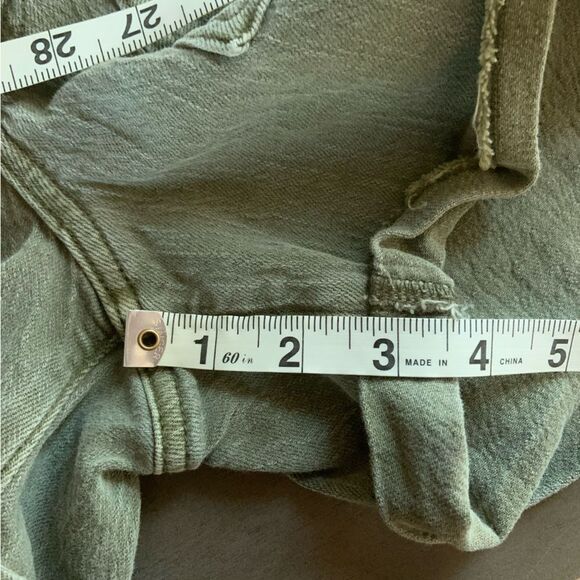 AMERICAN EAGLE‎ Women’s Tomgirl Olive Green Drawstring Cuffed Shorts Size 0 - Picture 14 of 14